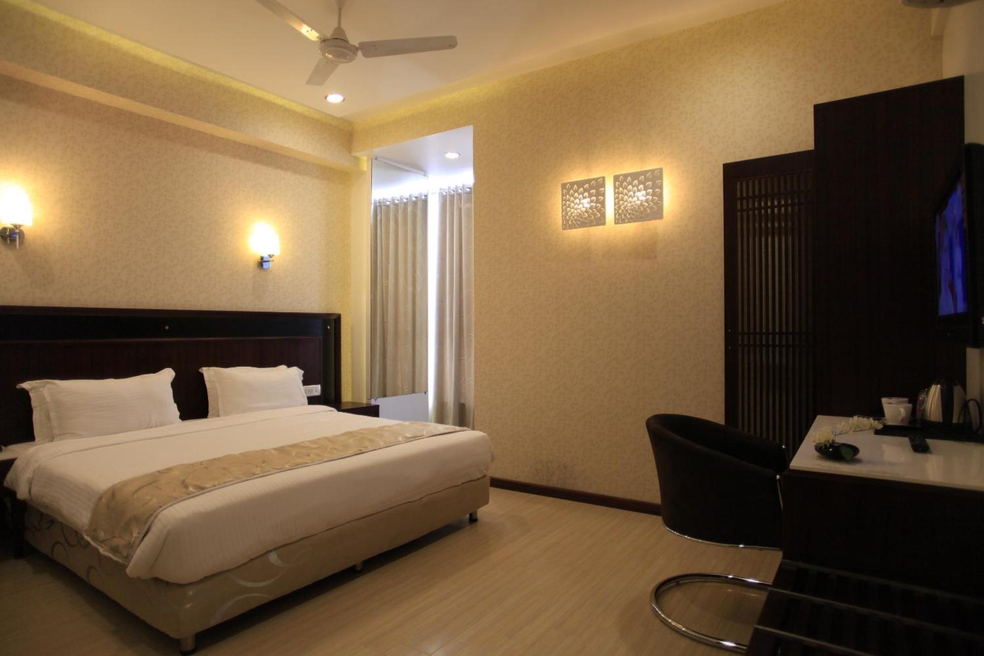 שירדי Hotel Sai Mahal מראה חיצוני תמונה
