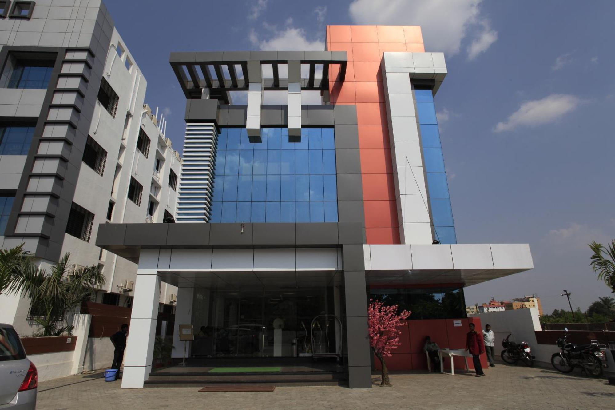שירדי Hotel Sai Mahal מראה חיצוני תמונה