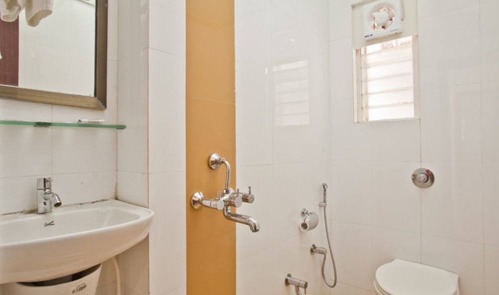 שירדי Hotel Sai Mahal מראה חיצוני תמונה